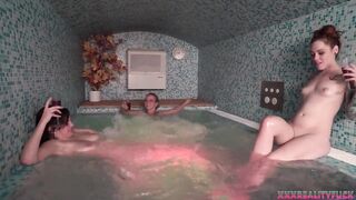 Amateur cam horny girl bestfriends amazing lesbo sex! - 2 image