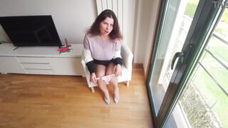 Young beauty in heels gets off and squirts in the office - 6 image