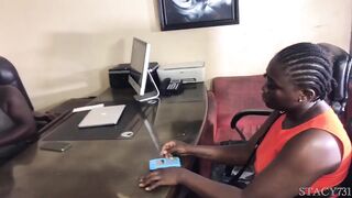 Mature pornstar gets her pussy drilled & squirts all over in POV closeup