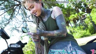 Watch this tattooed alternative pornstar with a gapes-gaping asshole squirt in public - 7 image