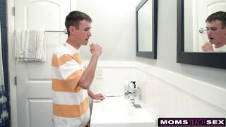 Stepson gives his stepmom the tongue deep-dive she craves, making her squirt - 3 image