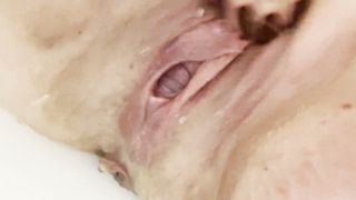 Strong orgasm with large squirt - 7 image